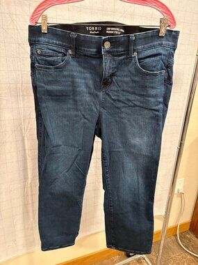 TORRID Crop Bombshell Skinny Premium Stretch High-Rise Jean